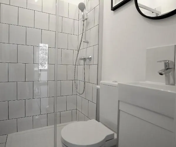 Nw Pokoje 10 Minut Pieszo Do Centrum *