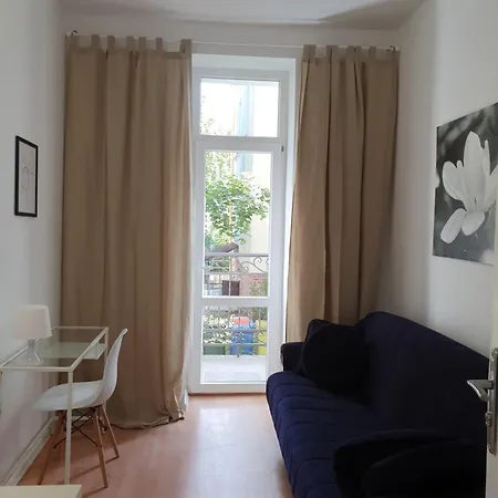 Nw Pokoje 10 Minut Pieszo Do Centrum Hostal Sopot