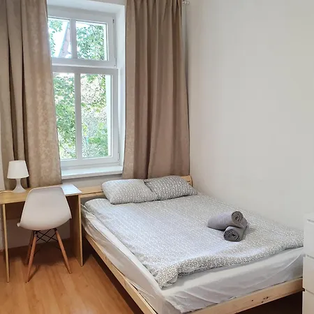 Hostal Nw Pokoje 10 Minut Pieszo Do Centrum Sopot