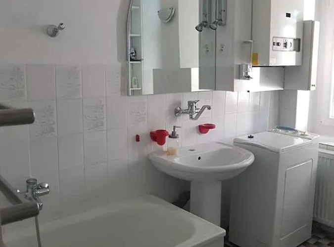 Nw Pokoje 10 Minut Pieszo Do Centrum