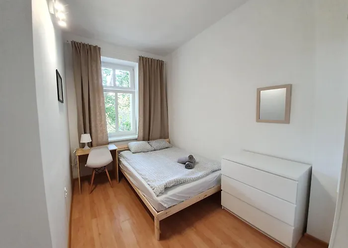 Nw Pokoje 10 Minut Pieszo Do Centrum Apartment